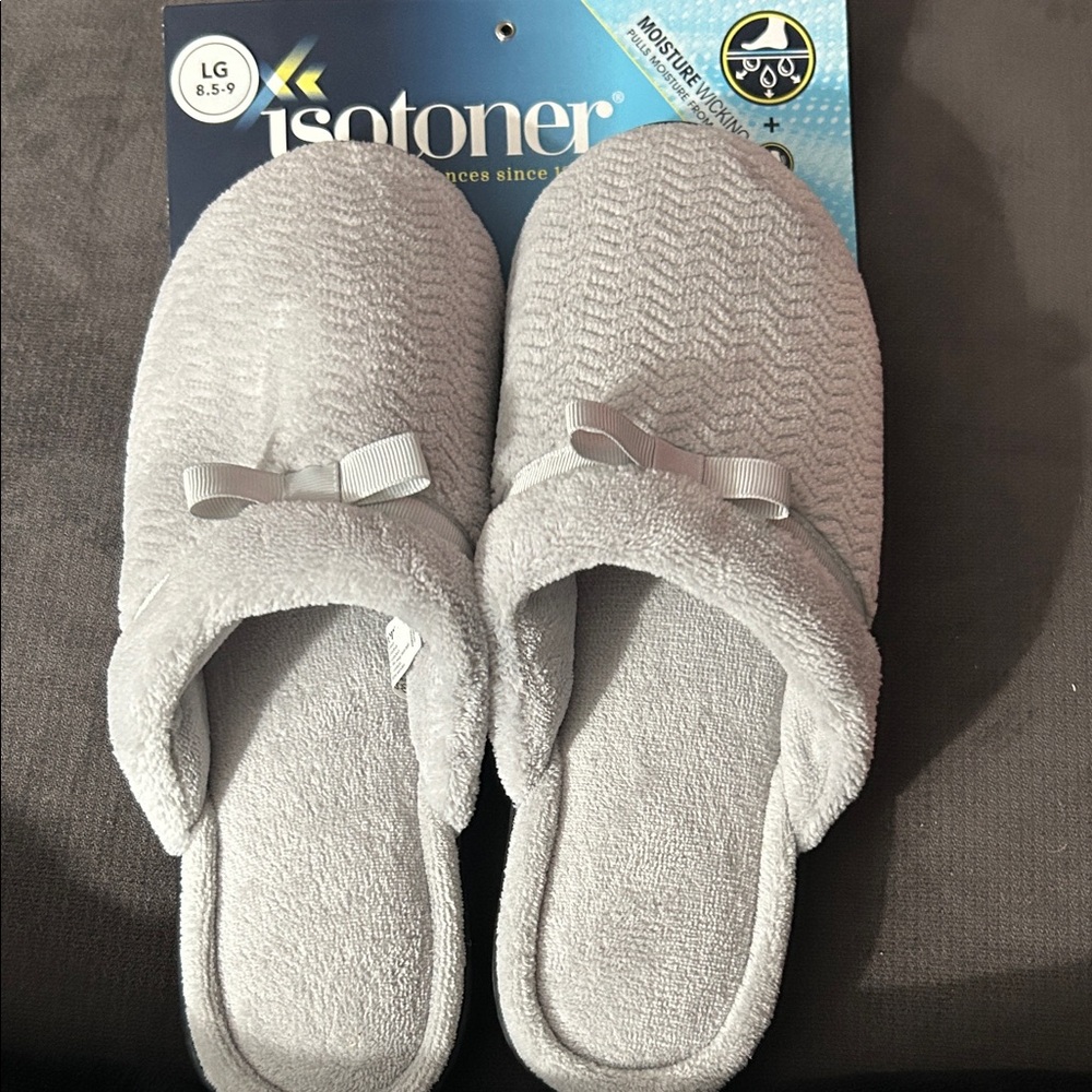 Isotoner Light Gray Slippers with Ribbon Accent